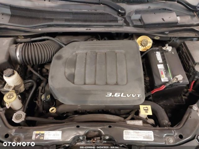 Dodge Grand Caravan 3.6 R/T - 26
