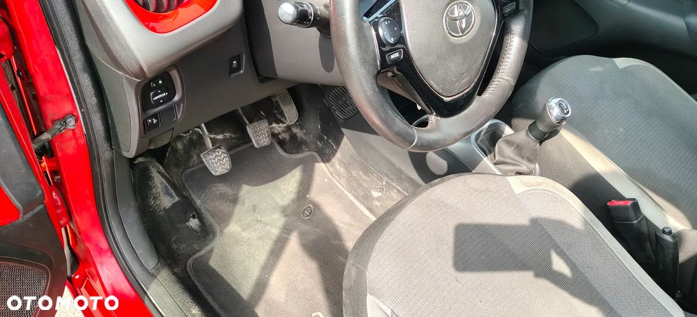Toyota Aygo 1.0 VVT-i Black Edition - 14