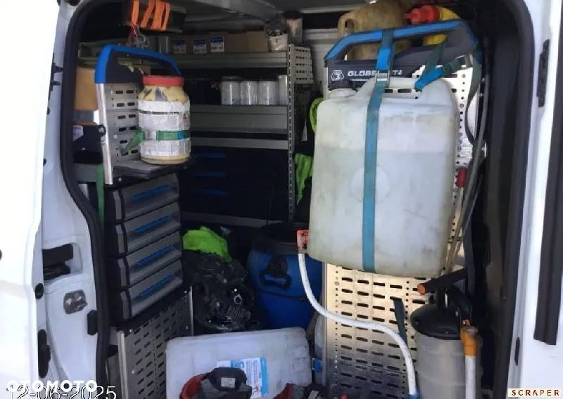 Ford TRANSIT CUSTOM - 12