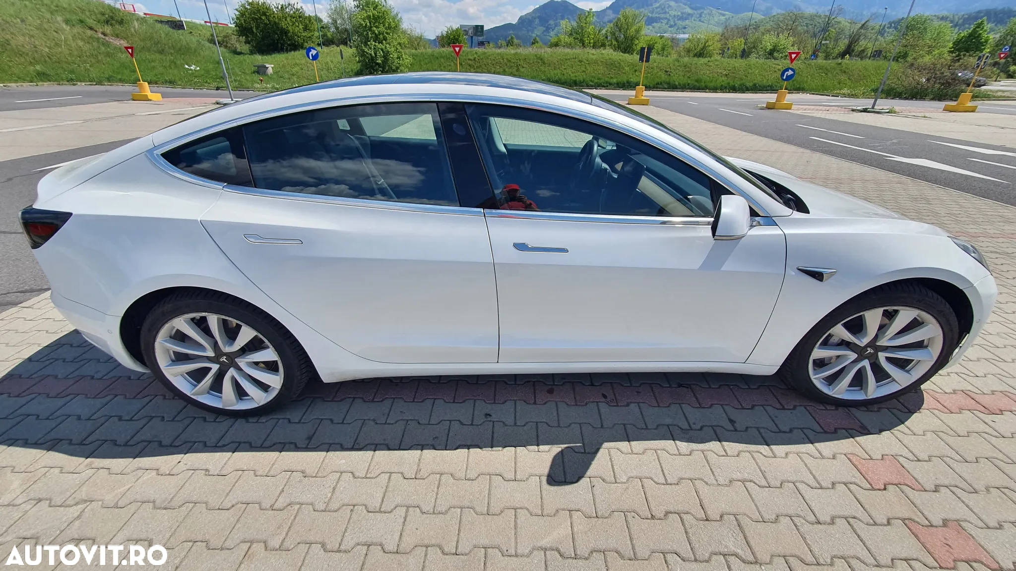 Tesla Model 3 Langstreckenbatterie Allradantrieb Dual Motor - 4