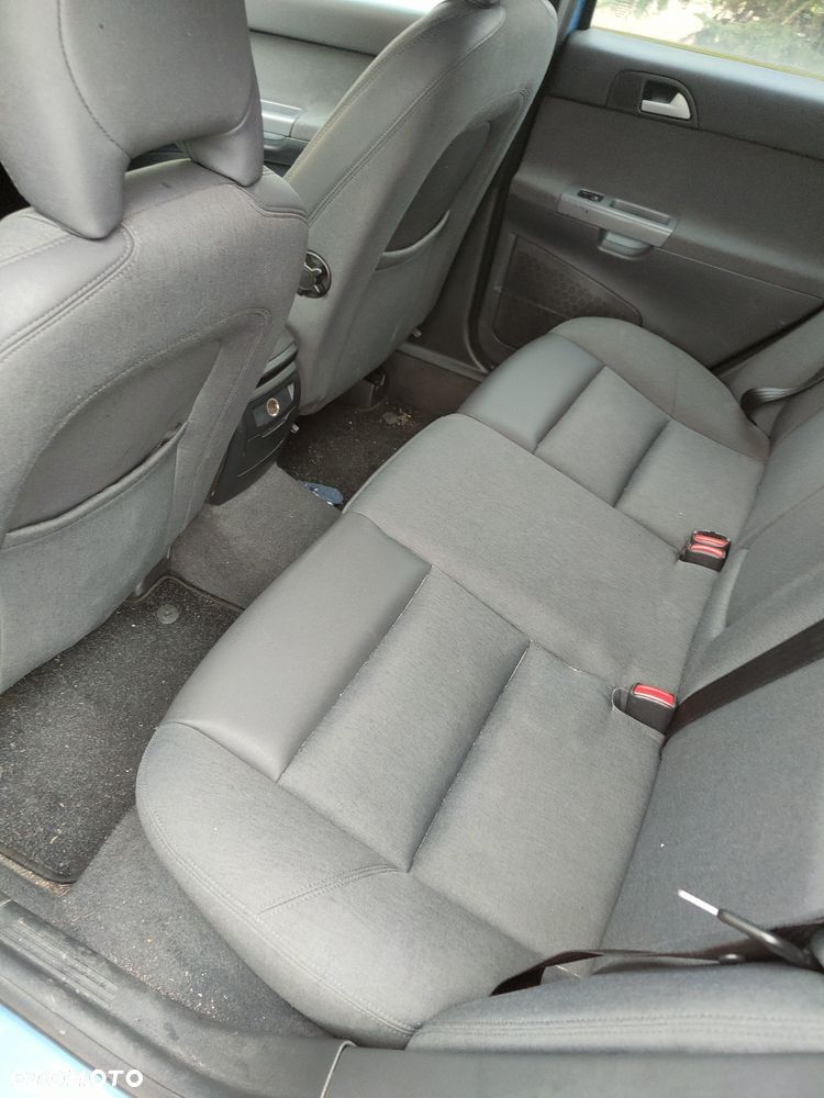 Volvo V50 - 3