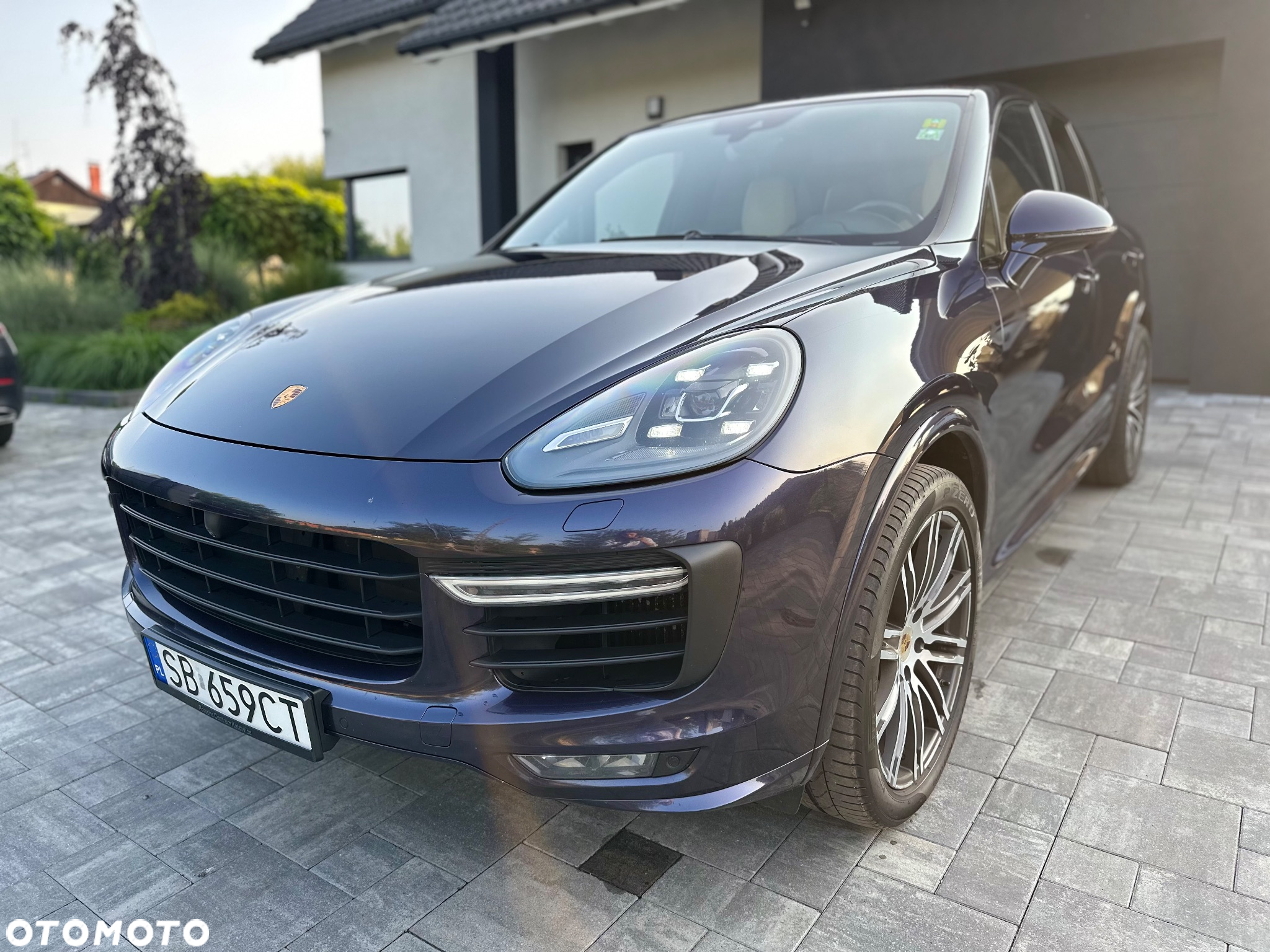 Porsche Cayenne Turbo - 2