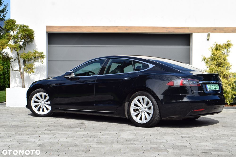 Tesla Model S Long Range Plus - 36