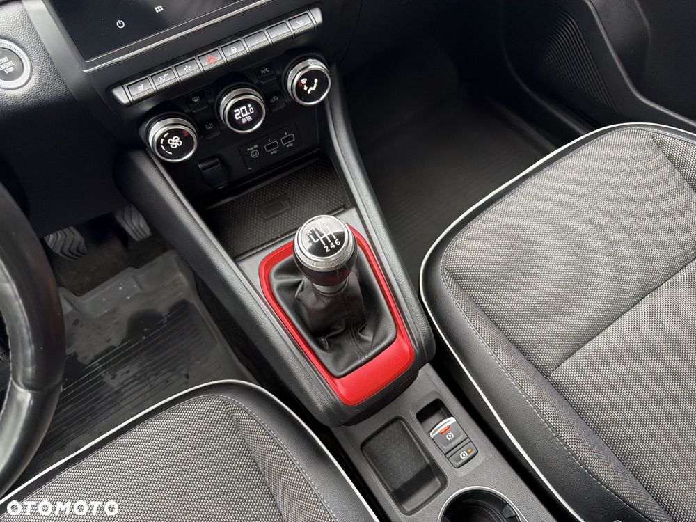 Renault Captur - 16