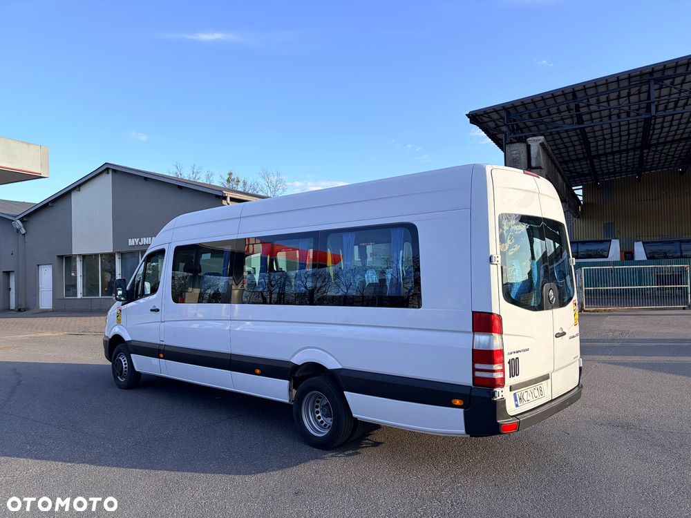 Mercedes-Benz 513 - 7