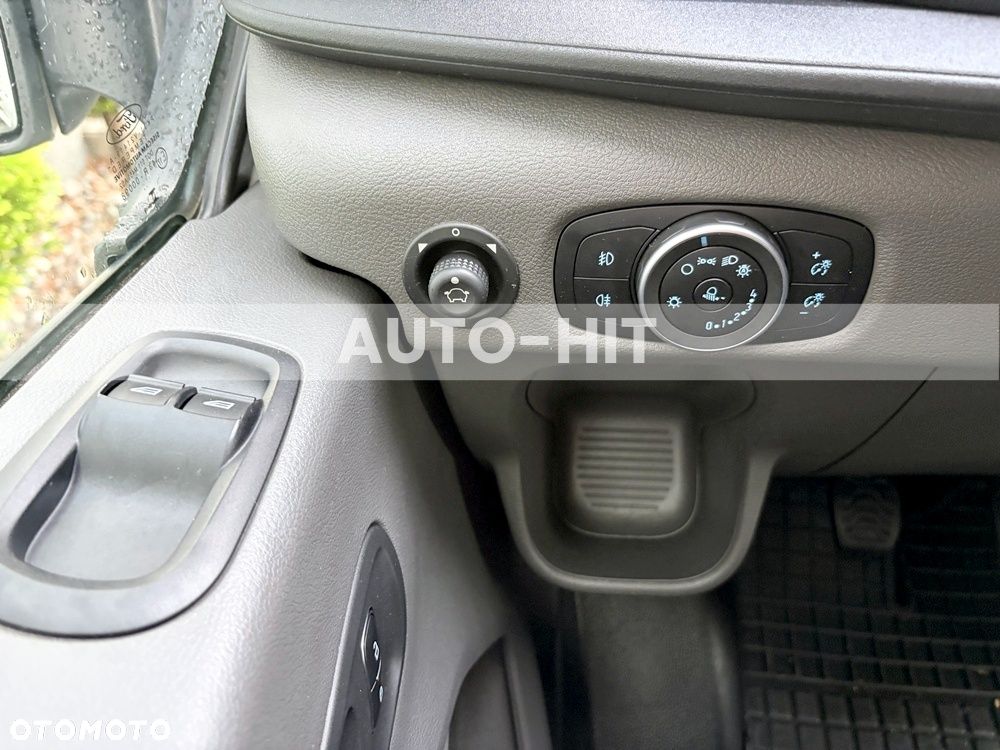 Ford Transit - 24