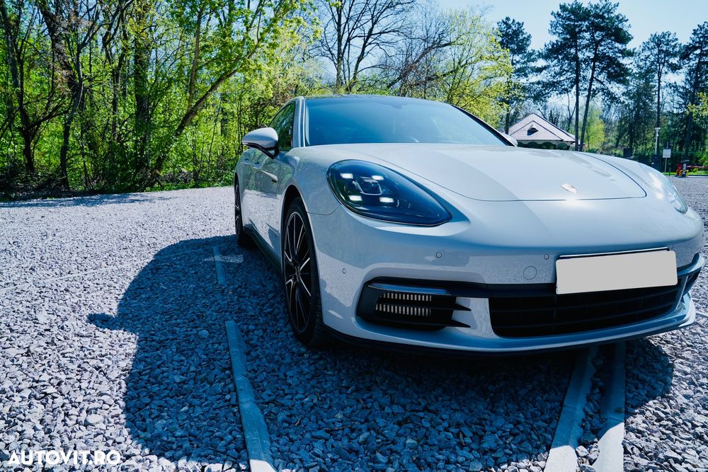 Porsche Panamera 4 E-Hybrid - 23