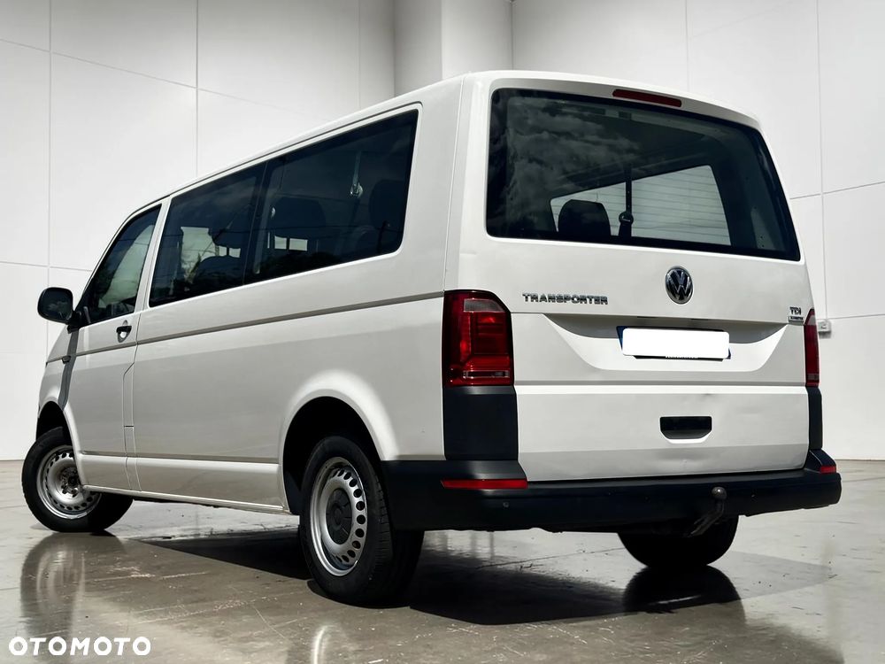 Volkswagen Transporter Lang - 11