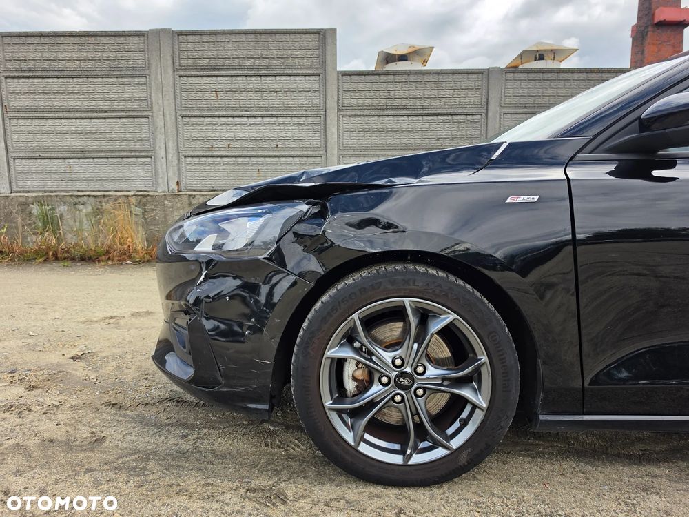 Ford Focus 1.0 EcoBoost STart-Stopp-System ST-LINE X - 20