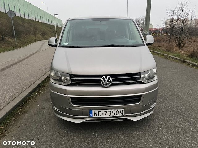 Volkswagen Caravelle - 9