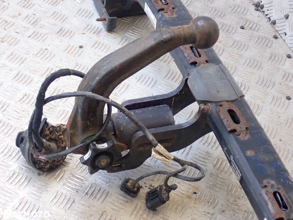 HAK HOLOWNICZY BMW F10 / F11  303399 - 4