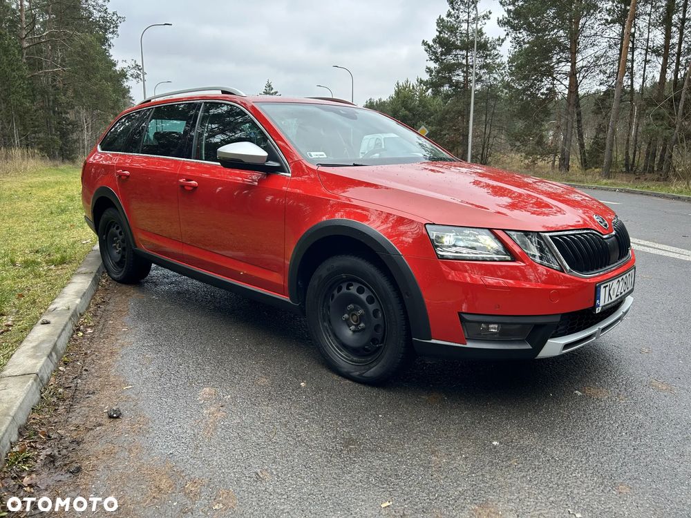 Skoda Octavia Scout 2.0 TDI 4x4 DSG - 19
