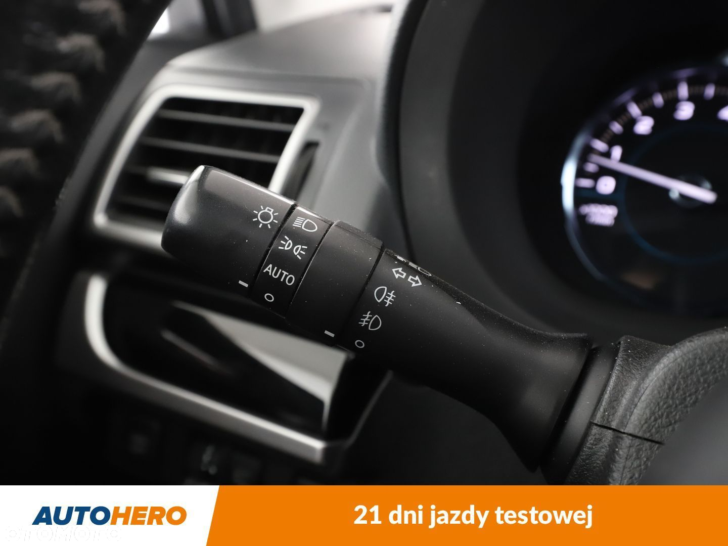 Subaru Forester 2.0 i Active Lineartronic - 31