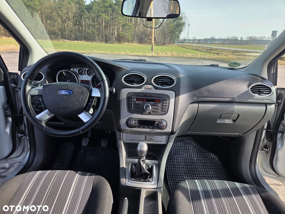 Ford Focus - 12
