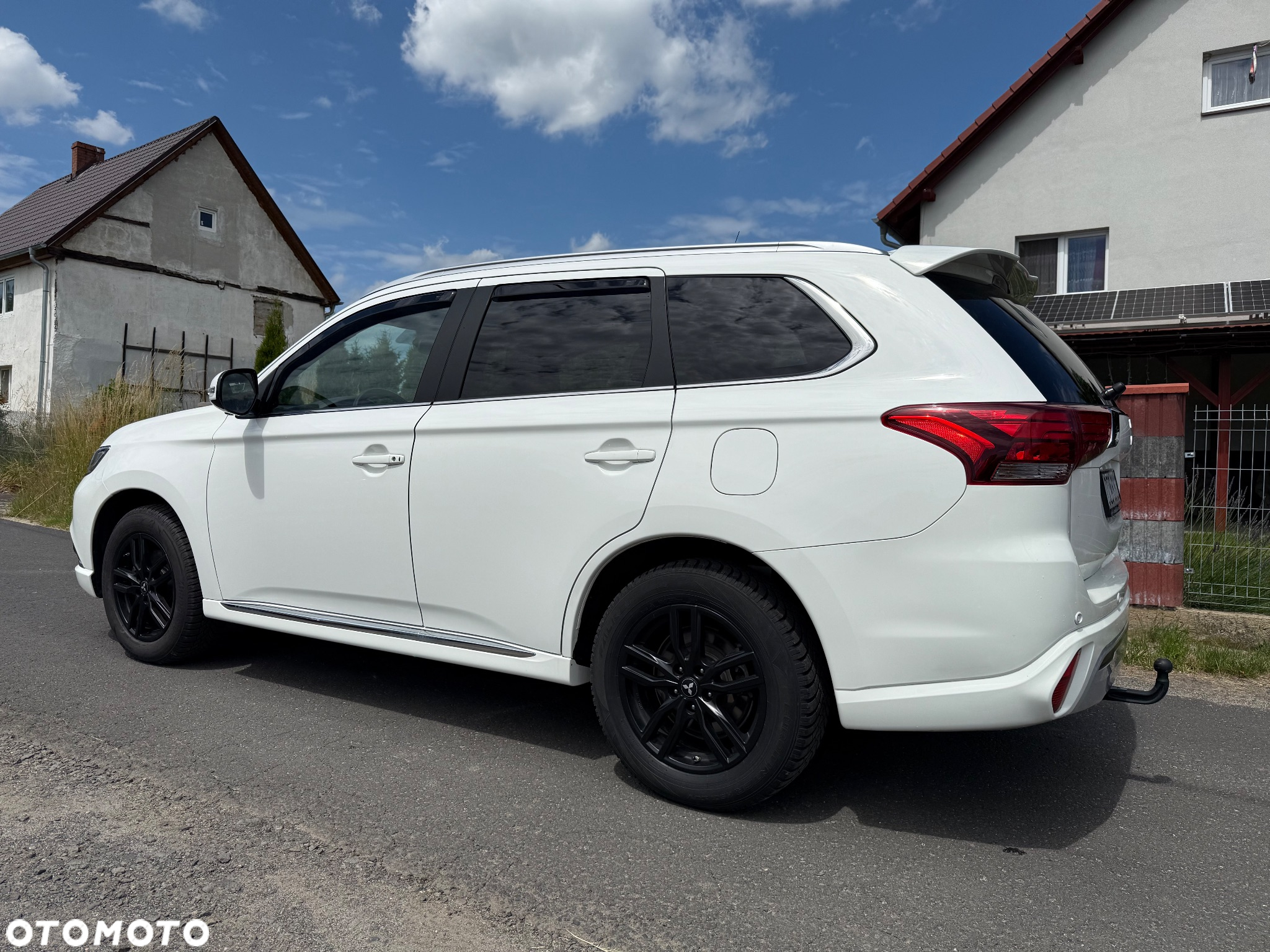 Mitsubishi Outlander 2.4 4WD Plug-In Hybrid Top - 9