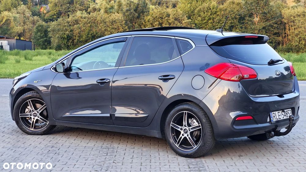 Kia Ceed 1.4 CVVT Dream Team Edition - 11