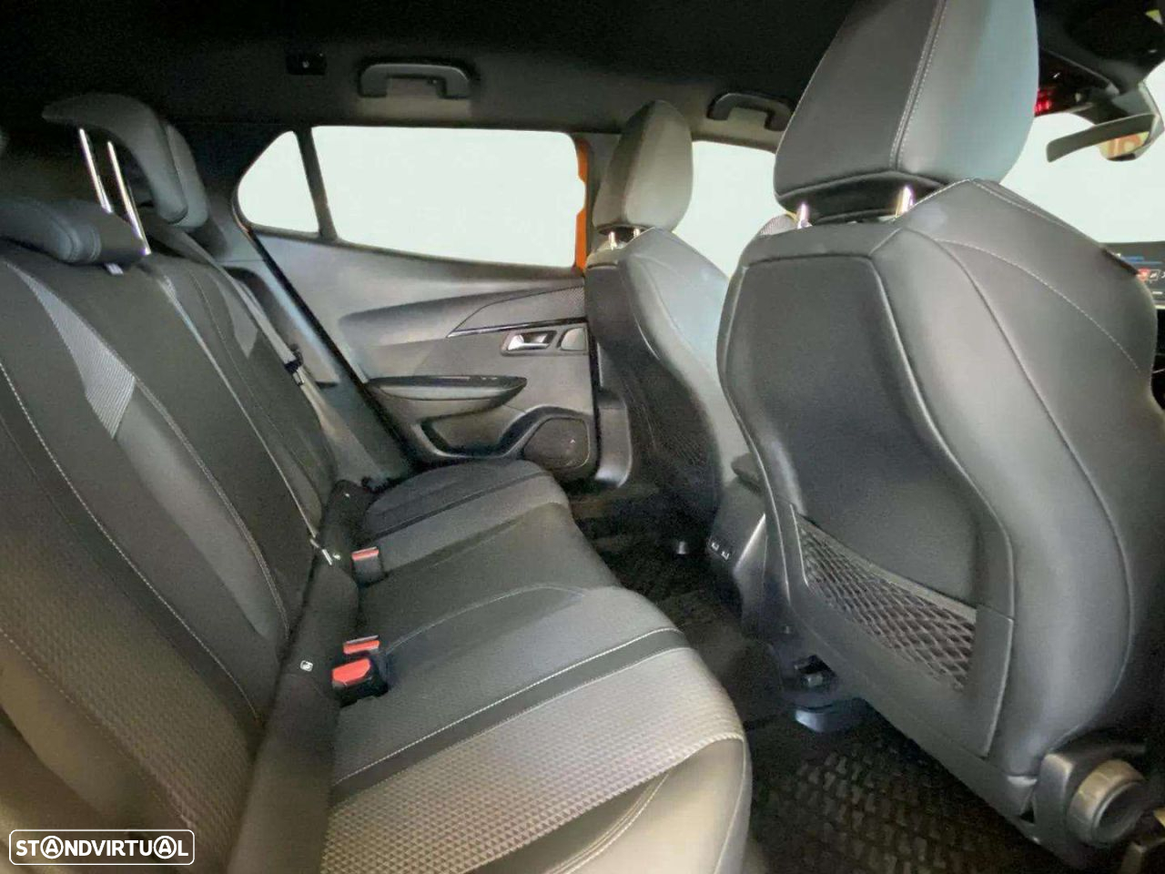 Peugeot 2008 1.5 BlueHDi GT Line EAT8 - 10