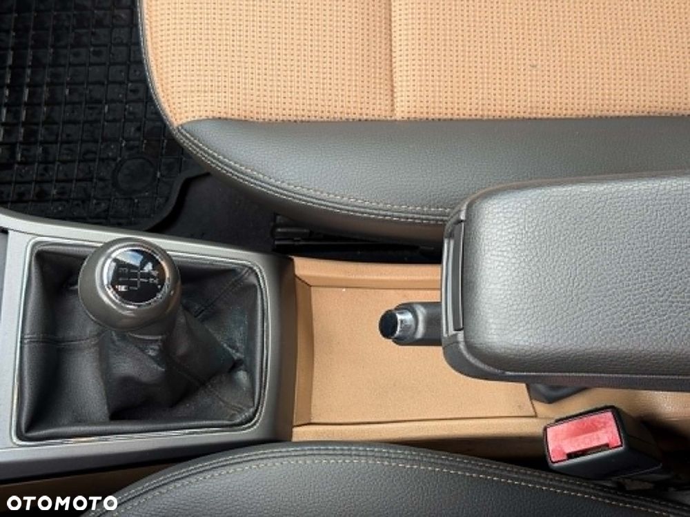 Opel Astra 1.6 Cosmo - 21