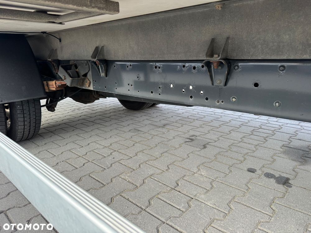 Iveco DAILY 35C15 50C15 50C17 35C14 35C15 35C17 35C18 70C17 72C15 70C18 Chłodnia Mroźnia carrier xarios 8 euro palet - 11