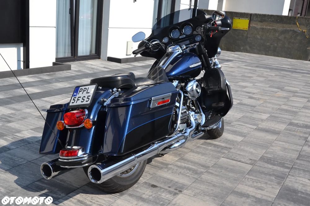 Harley-Davidson FLH Electra Glide - 11