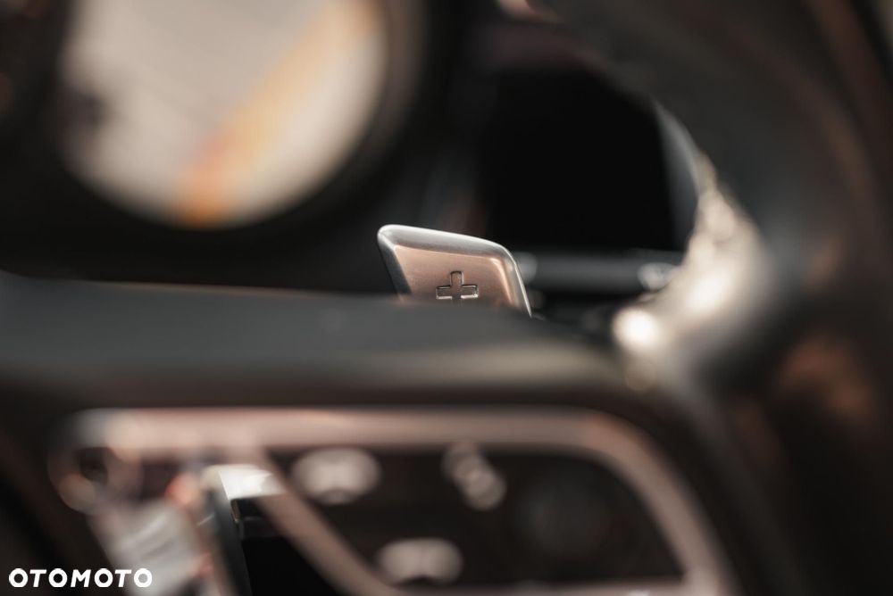 Porsche Macan Standard - 24