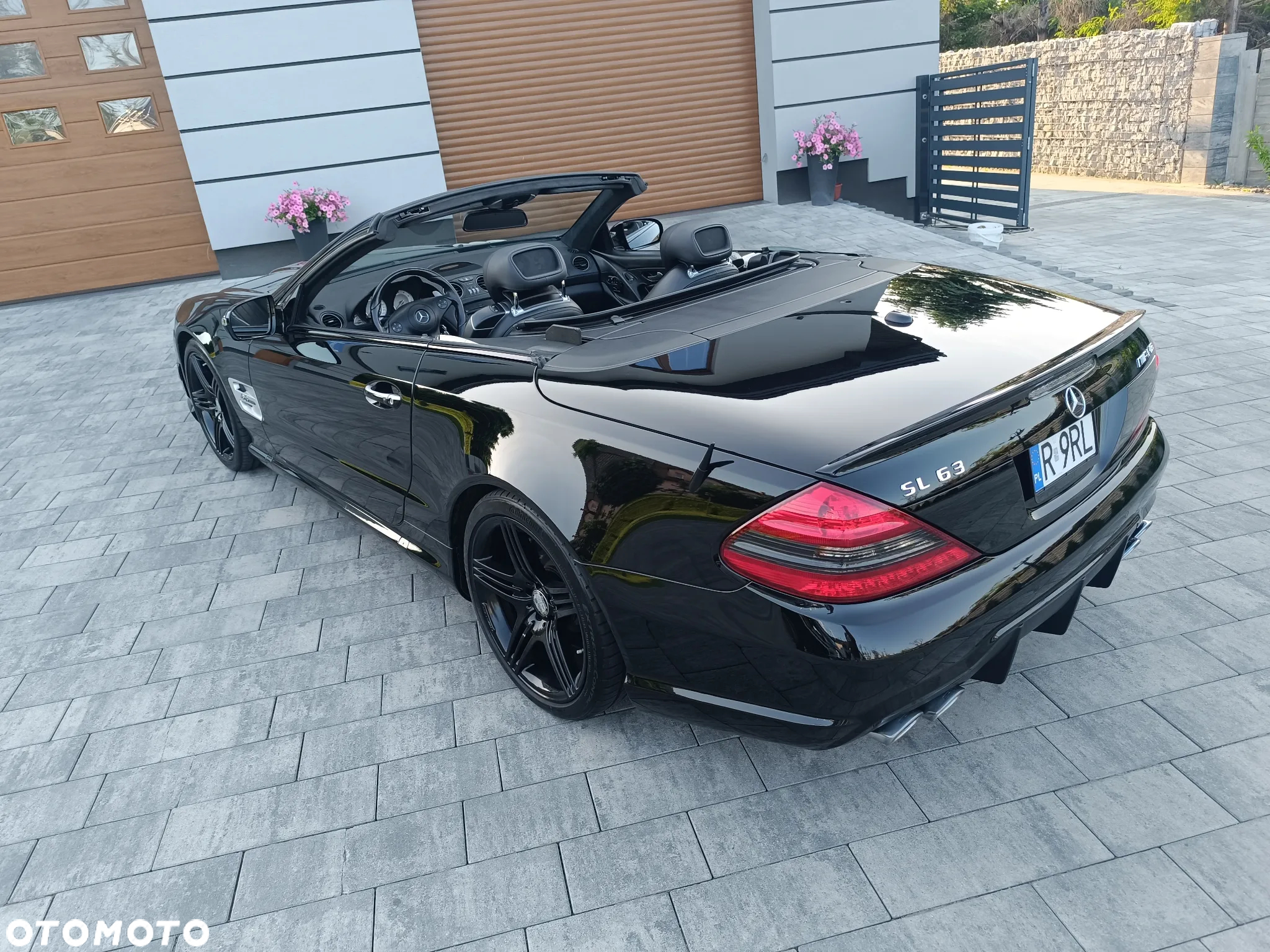 Mercedes-Benz SL 63 AMG - 35