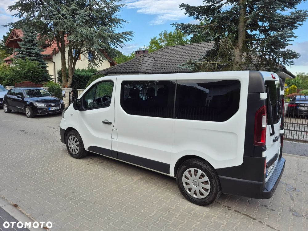 Renault TRAFIC - 1