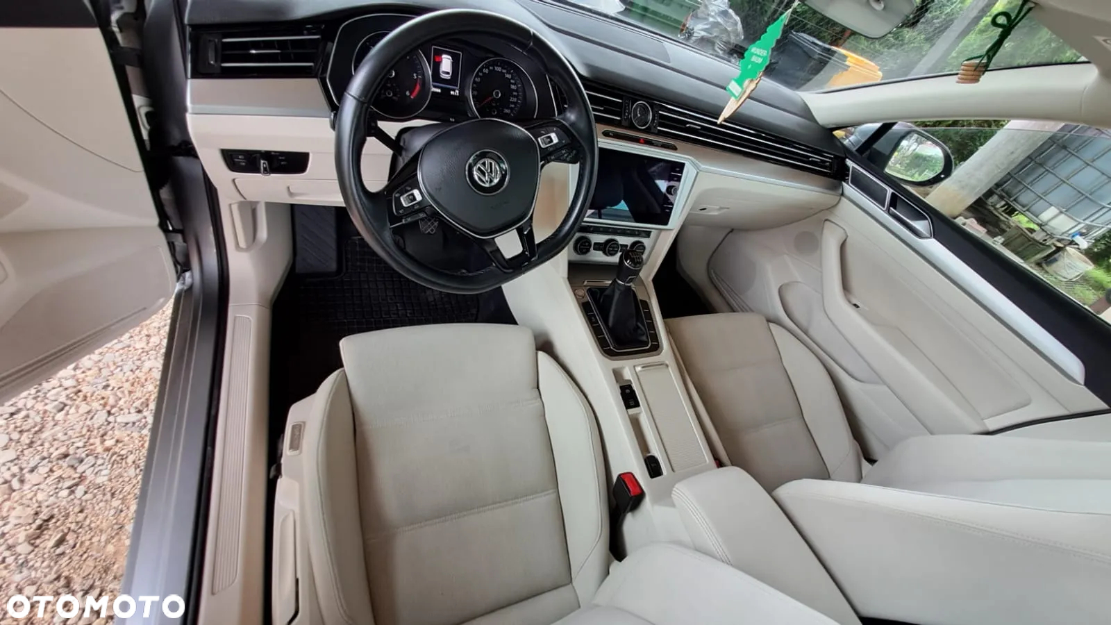 Volkswagen Passat - 7