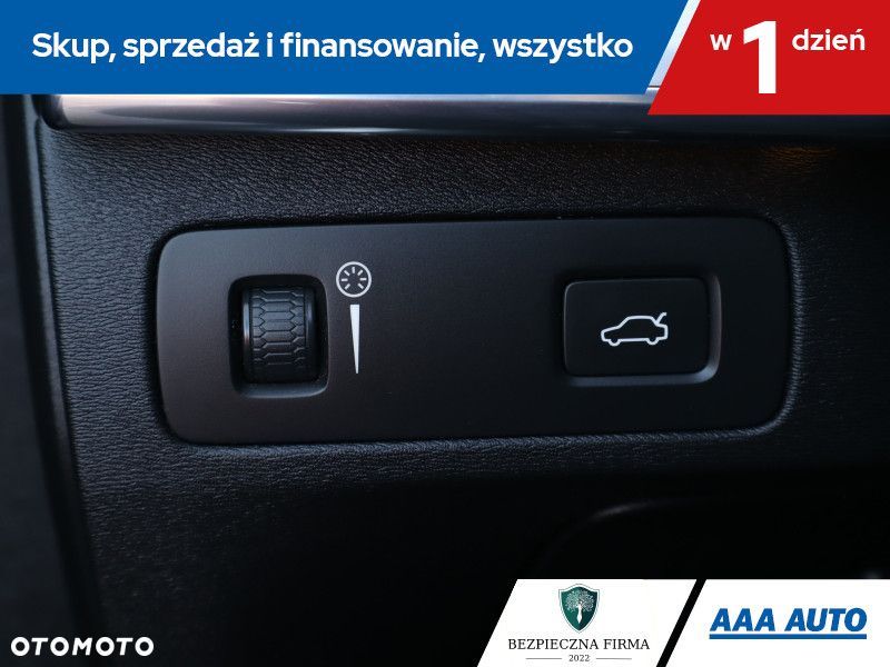Volvo XC 90 - 18