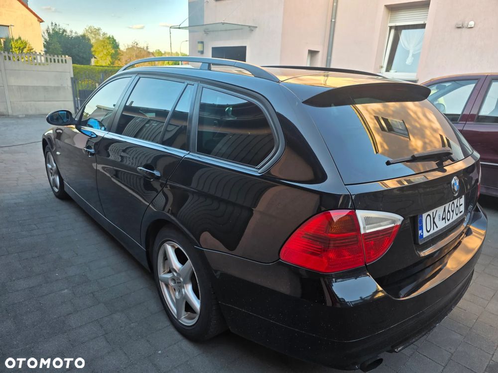 BMW Seria 3 - 22