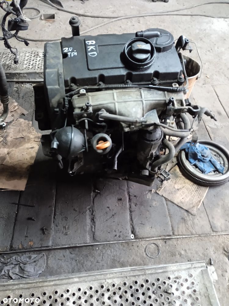 SILNIK SŁUPEK DIESEL BKD AUDI A3 8P SEAT LEON II skoda octavia ii 2.0 TDI 140KM - 1