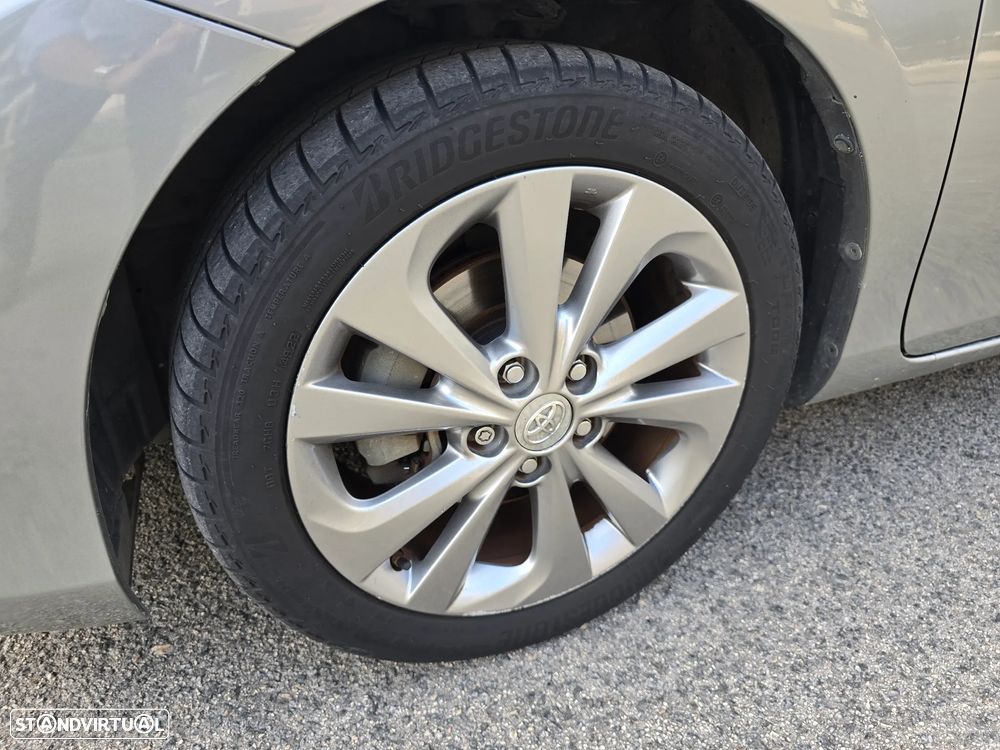 Toyota Auris Touring Sports 1.8 HSD Exclusive+TSS - 11