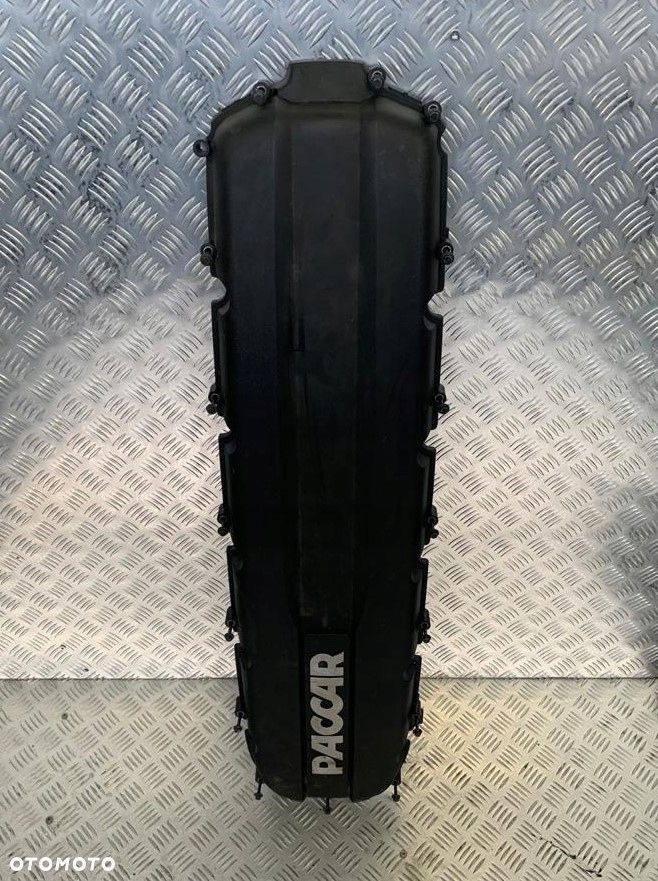 KOMPLETNA POKRYWA ZAWORÓW SILNIKA DAF - 2