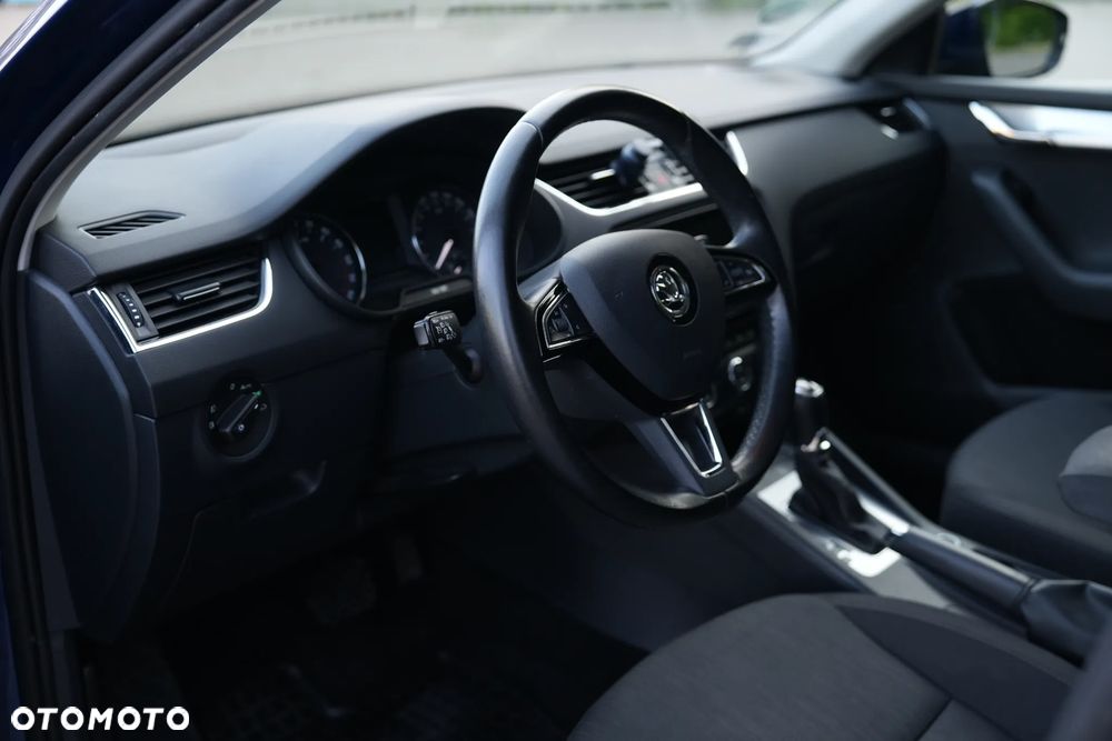 Skoda Octavia 2.0 TDI Style DSG - 9