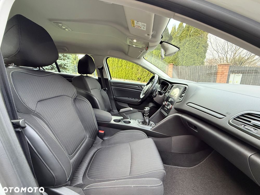Renault Megane 1.5 dCi Zen - 27