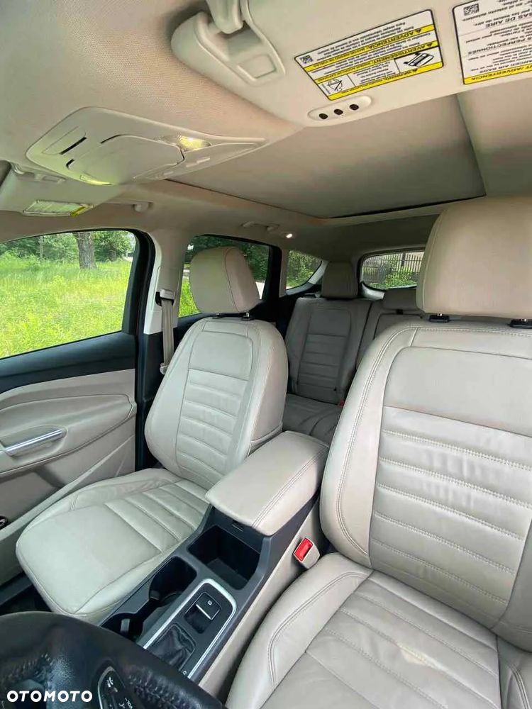 Ford Escape 2.0 EcoBoost AWD Titanium - 2