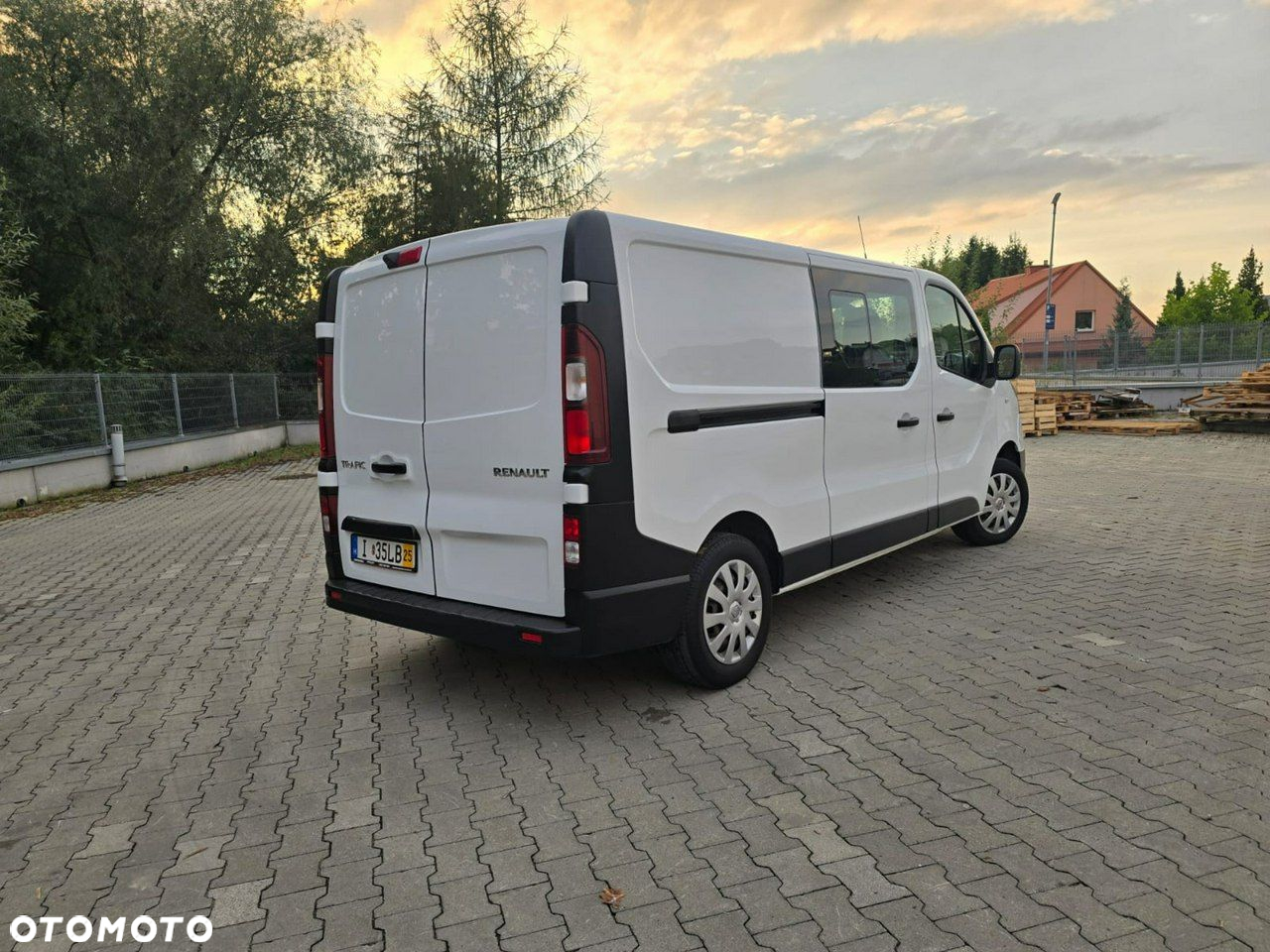 Renault Trafic - 8