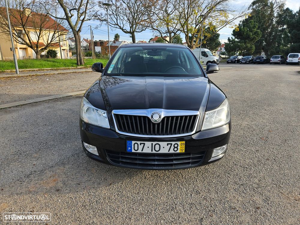 Skoda Octavia 1.6 TDI Ambiente - 2