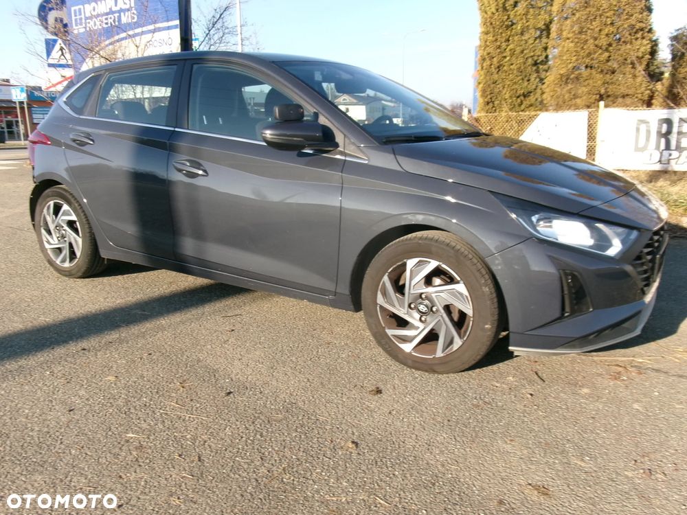 Hyundai i20 1.2 Modern - 12