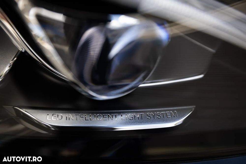 Mercedes-Benz C - 32