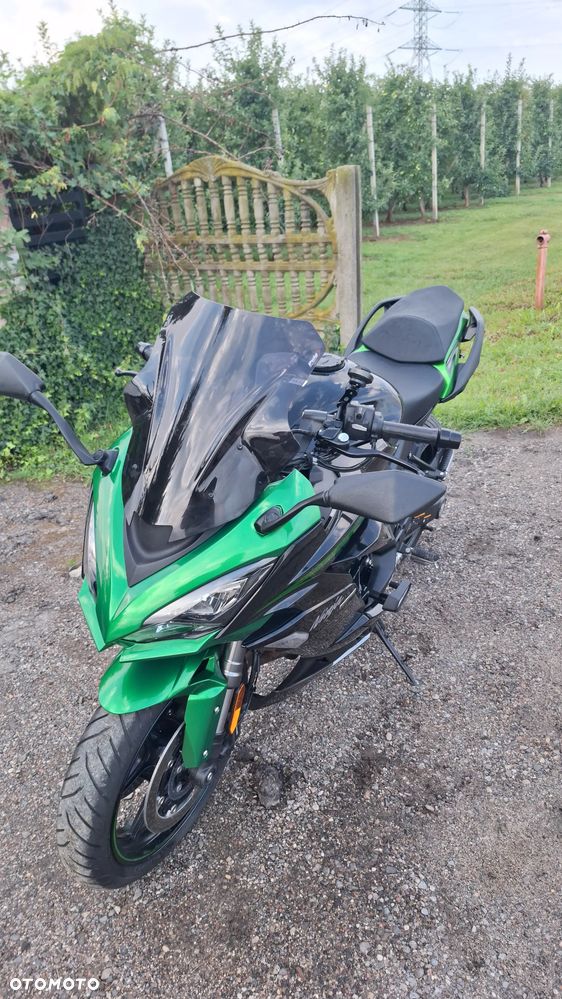 Kawasaki Ninja 1000 SX - 38
