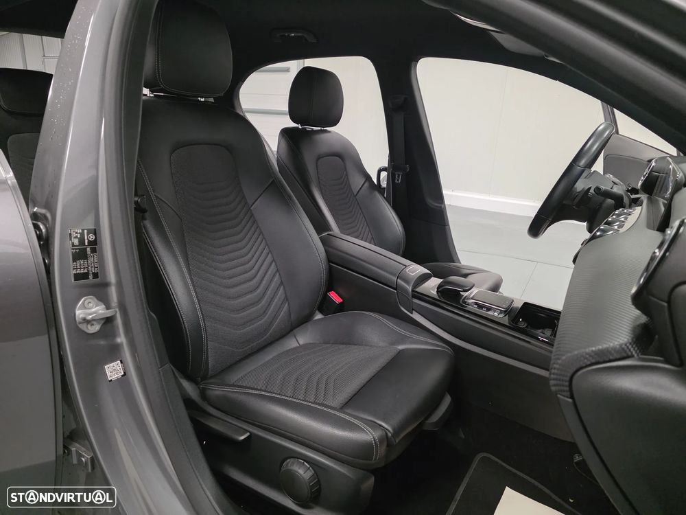 Mercedes-Benz A 180 d Style Plus Aut. - 48