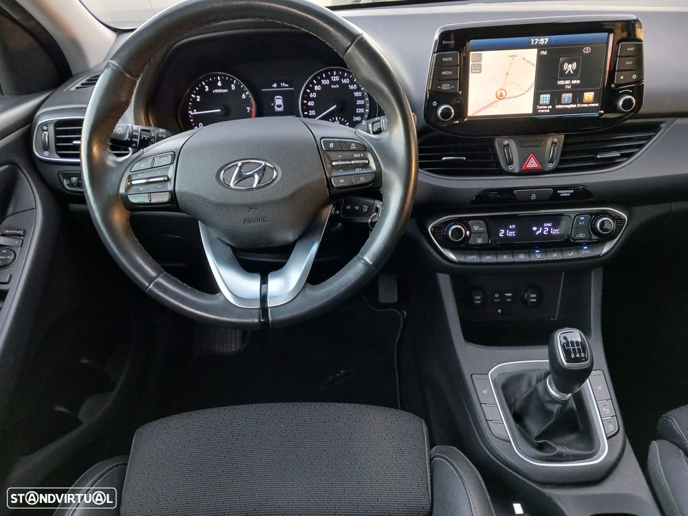 Hyundai i30 Fastback 1.0 T-GDI Style - 9