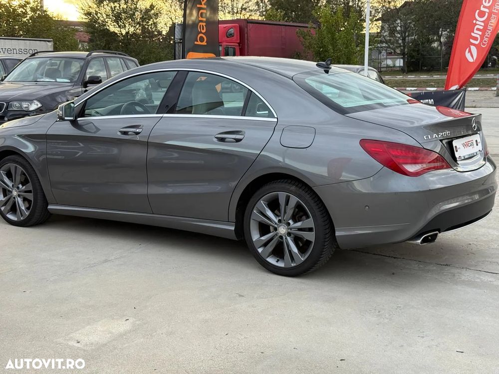 Mercedes-Benz CLA 200 CDI 7G-DCT Urban - 12