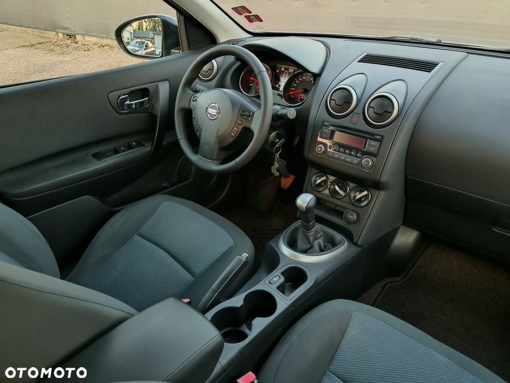 Nissan Qashqai 1.6 visia - 10