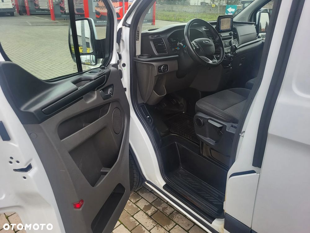 Ford Transit Custom - 16