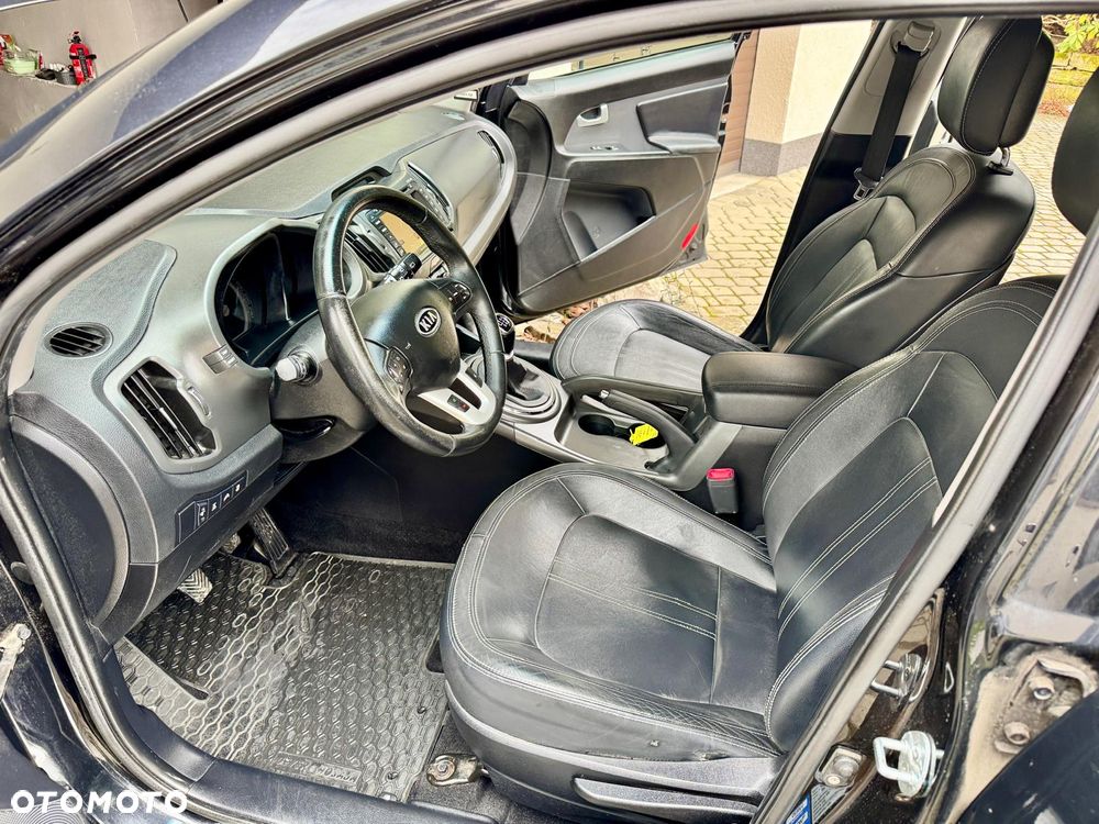 Kia Sportage 2.0 CRDI AWD Fifa World Cup Edition - 5