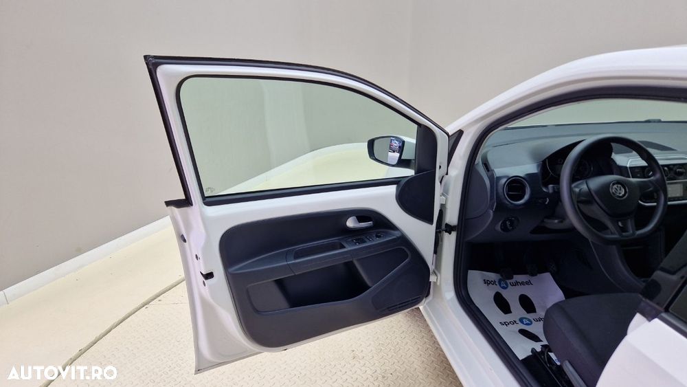 Volkswagen up! - 10