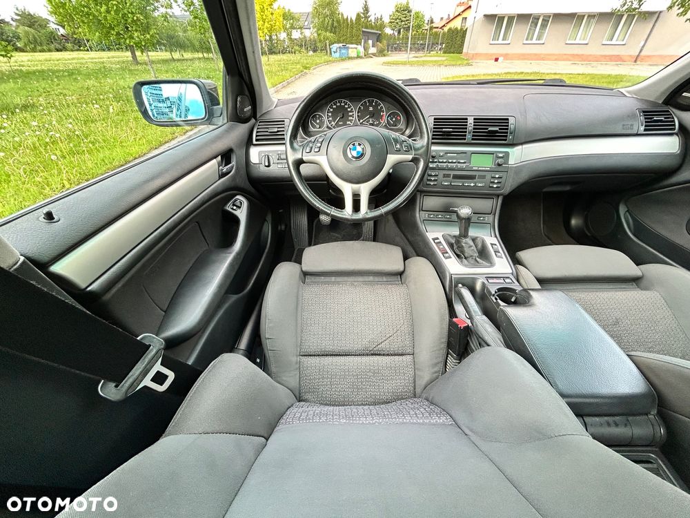 BMW Seria 3 330i - 8
