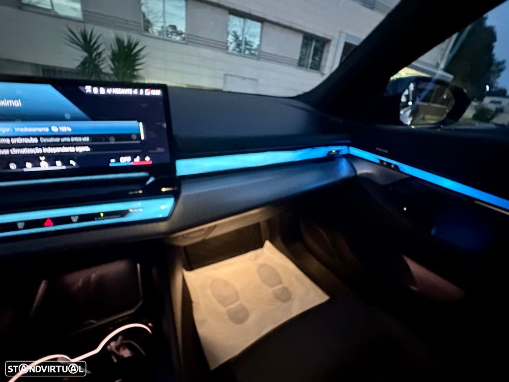 BMW i5 eDrive40 Pack Desportivo M Pro - 31